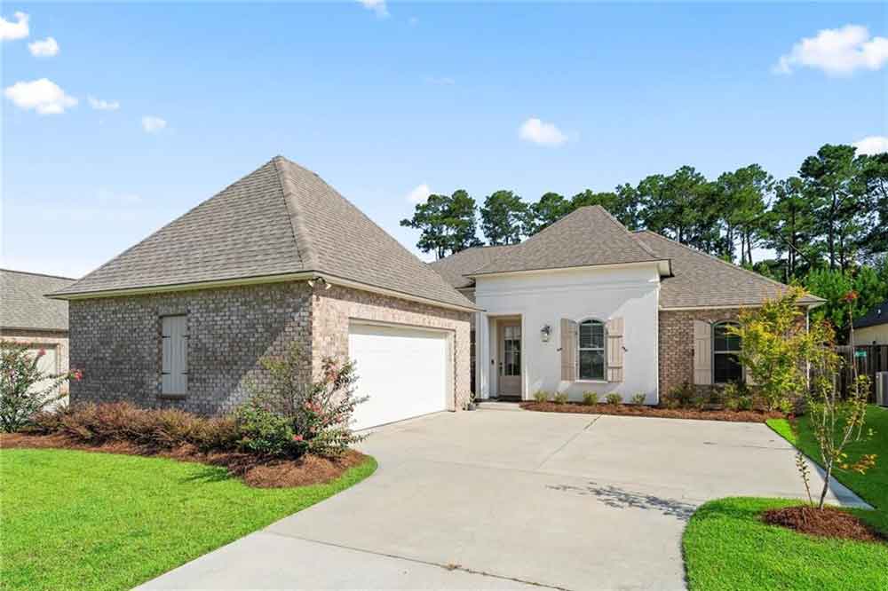 0-1336-Audubon-Pkwy.-Front-Exterior