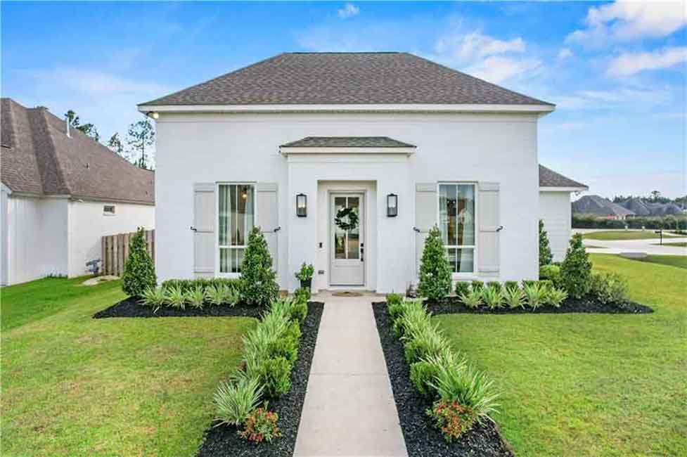 1-1505-Blck-Pine-Court