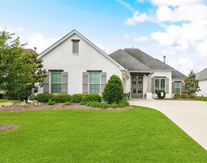 1-2040-CYPRESS-BEND-Lane-Exterior-2