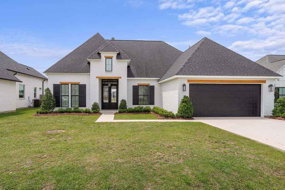 1-8025-Bedico-Trail-Exterior