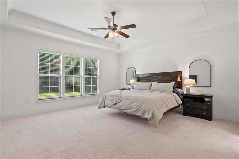 10-1336-Audubon-Pkwy.-Primary-Bedroom