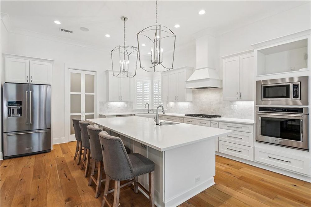 10-200 Merion Circle