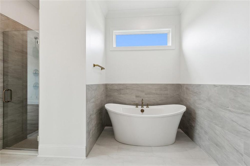 11-479 Bedico Soaking Tub