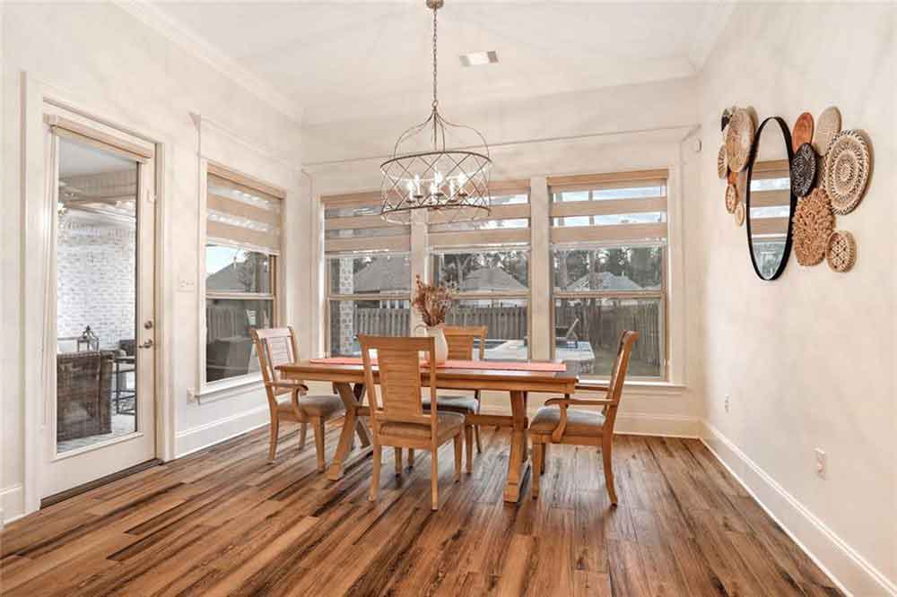 11-745-Grey-Heron-Breakfast-Nook