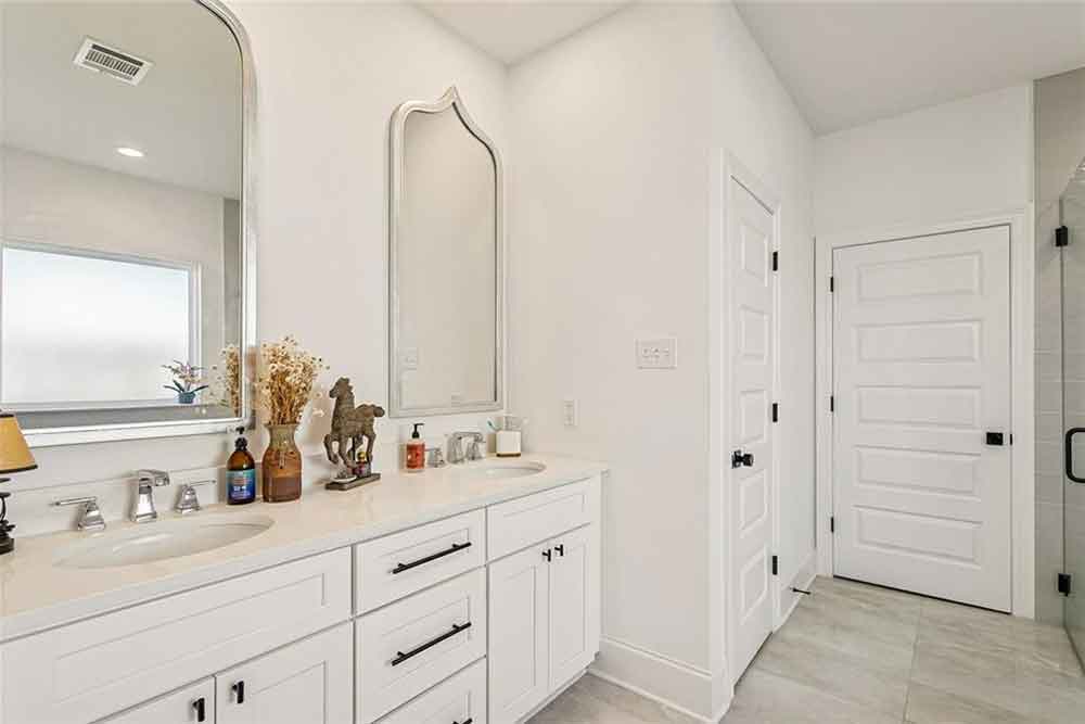 12-7013-Bald-Eagle-Primary-Dual-Vanities