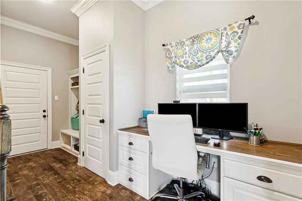 13-1084-Cypress-Crossing-Home-Office