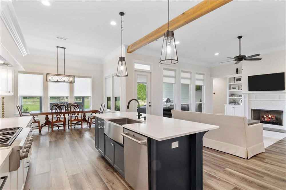 13-435-Bedico-Parkway-1