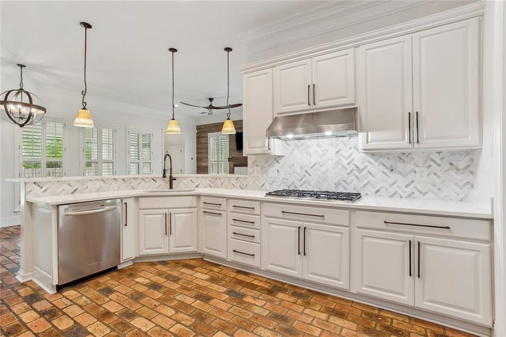 13- 717 Sugar Pine Circle Kitchen