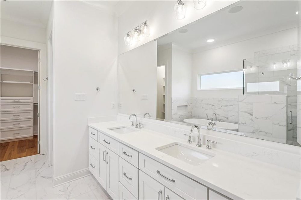 14-200 Merion Circle