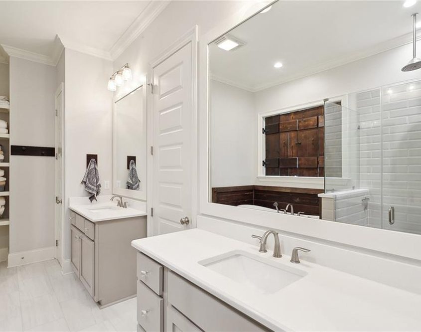 14- 2060 Cypress Crossing Primary Bedroom