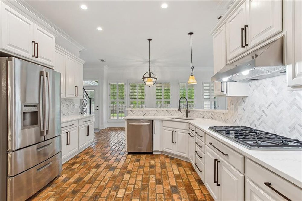 14- 717 Sugar Pine Circle Kitchen Appliances