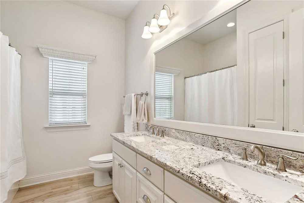 15-1092-Cypress-Crossing-Bathroom