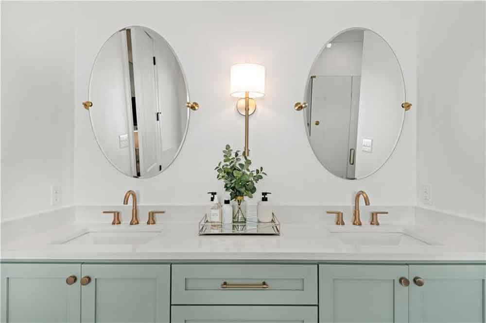 15-1505-Blck-Pine-Court