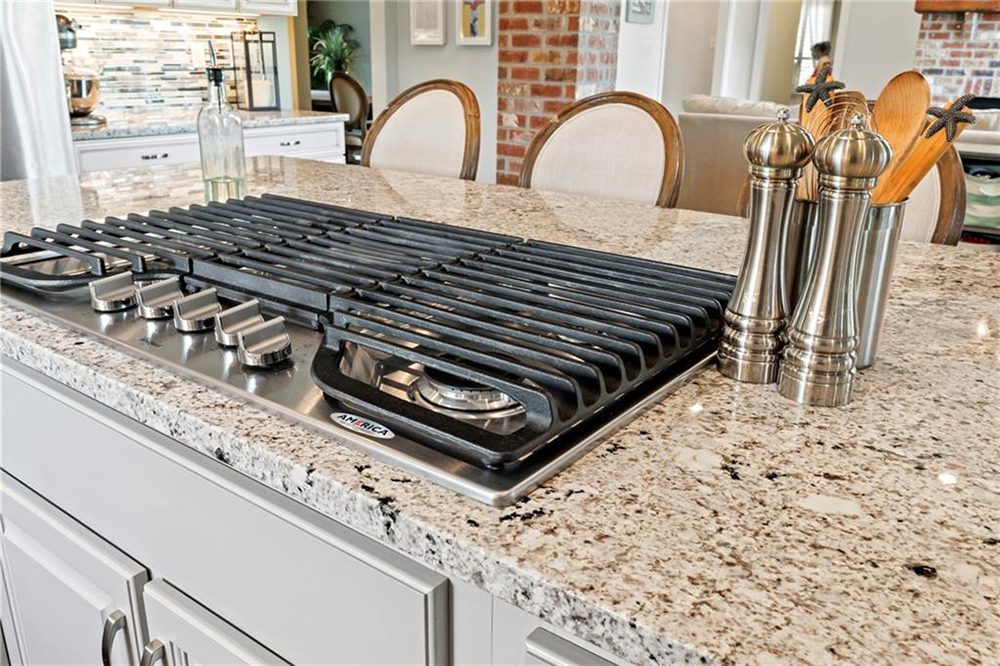 15-274 W. Longview Court