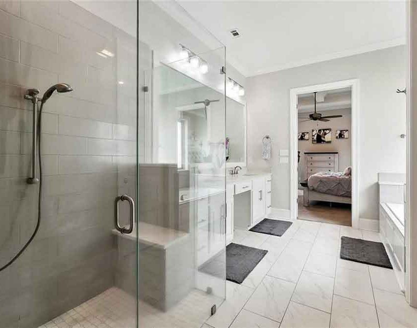 16-2040-CYPRESS-BEND-Lane-Walk-In-Shower