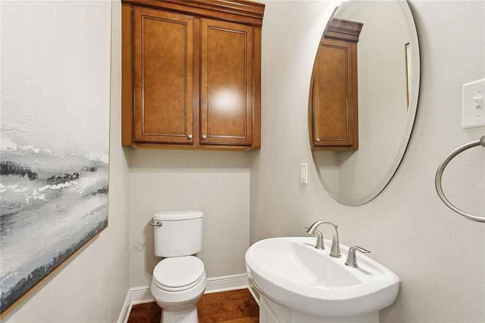 16-208-Merion-Circle-Powder-Room
