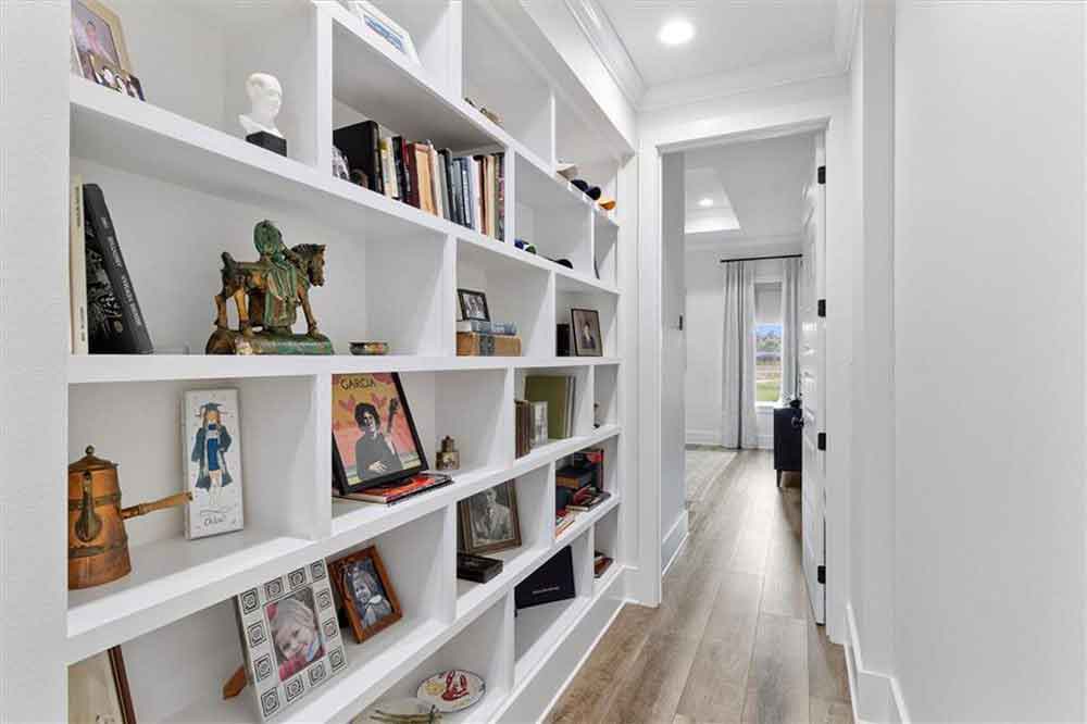 16-435-Bedico-Parkway-1