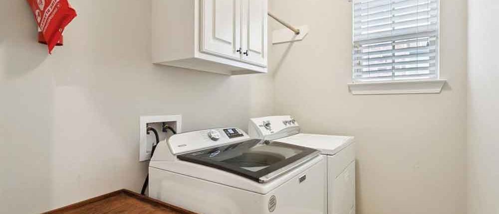 17-1277-Deer-Park-Laundry-Room
