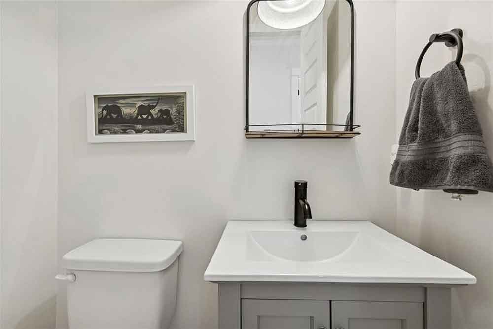 17-7104-Green-Heron-Secondary-Bath
