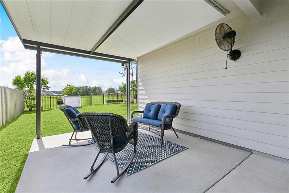 18- 3108 Lost Lake Covered Patio