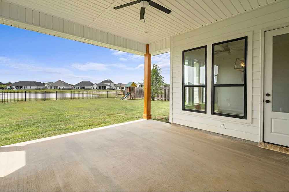 18-8025-Bedico-Trail-Covered-Rear-Patio