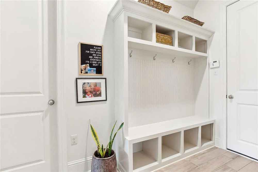 19-1092-Cypress-Crossing-Mudroom