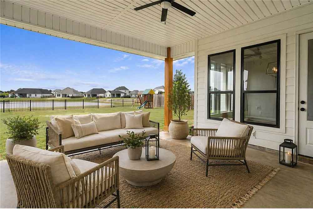 19-8025-Bedico-Trail-Staged-Covered-Patio