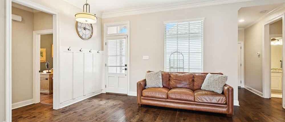 2-1277-Deer-Park-View-of-Entry