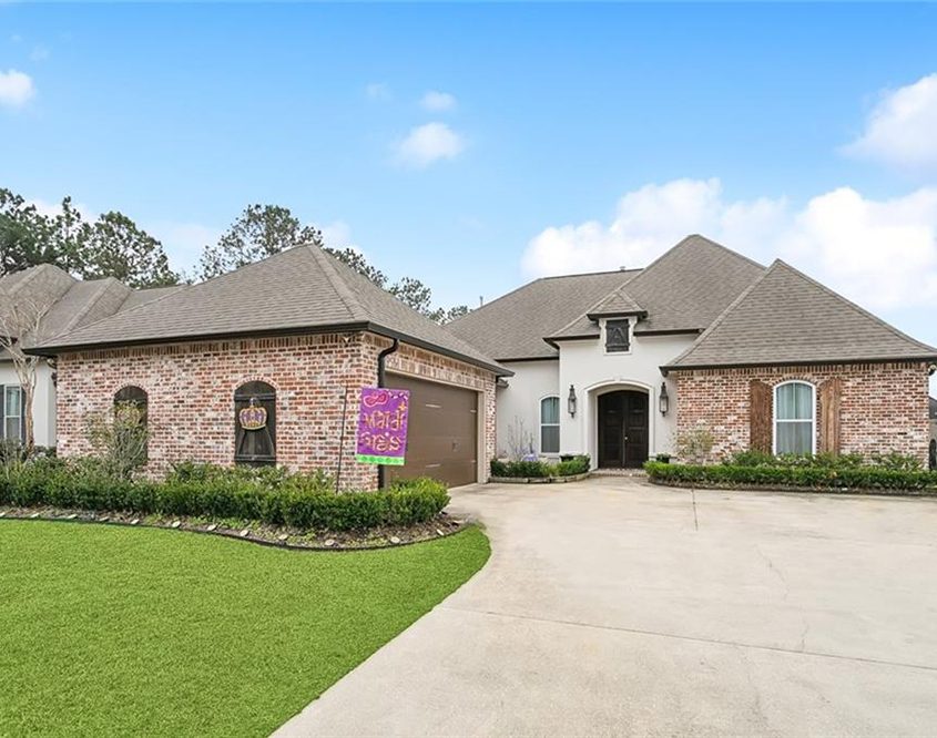 2- 2060 Cypress Crossing Side Nice Exterior