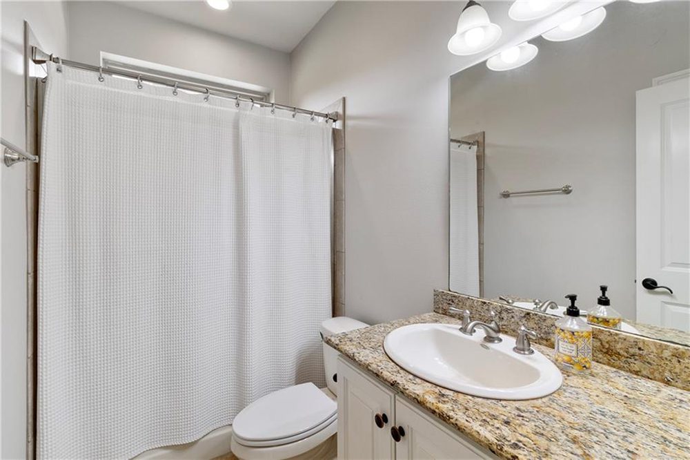 20- 216 Merion Circle EnSuite