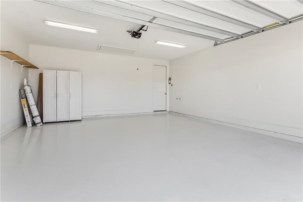 20- 8084 Bedico Trail Garage