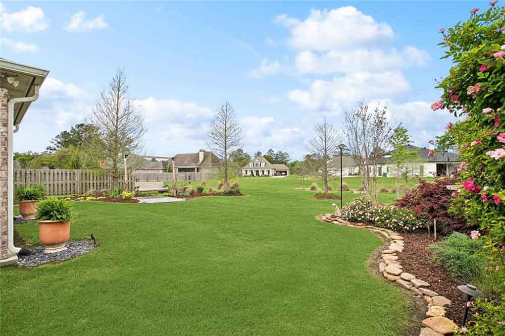 21-1092-Cypress-Crossing-Backyard