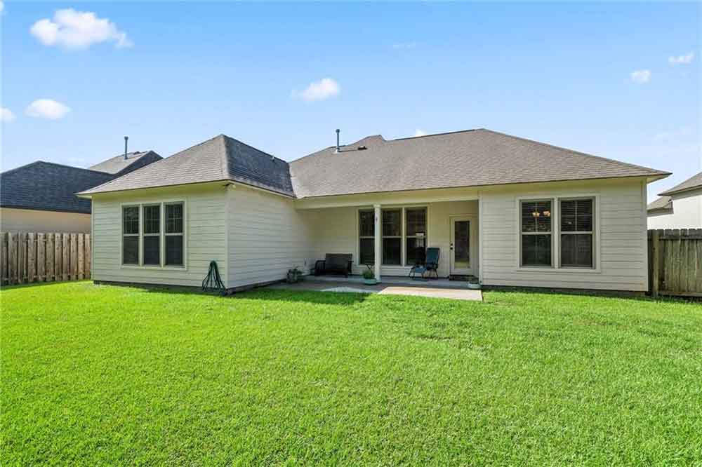 21-1336-Audubon-Pkwy.-Rear-Exterior