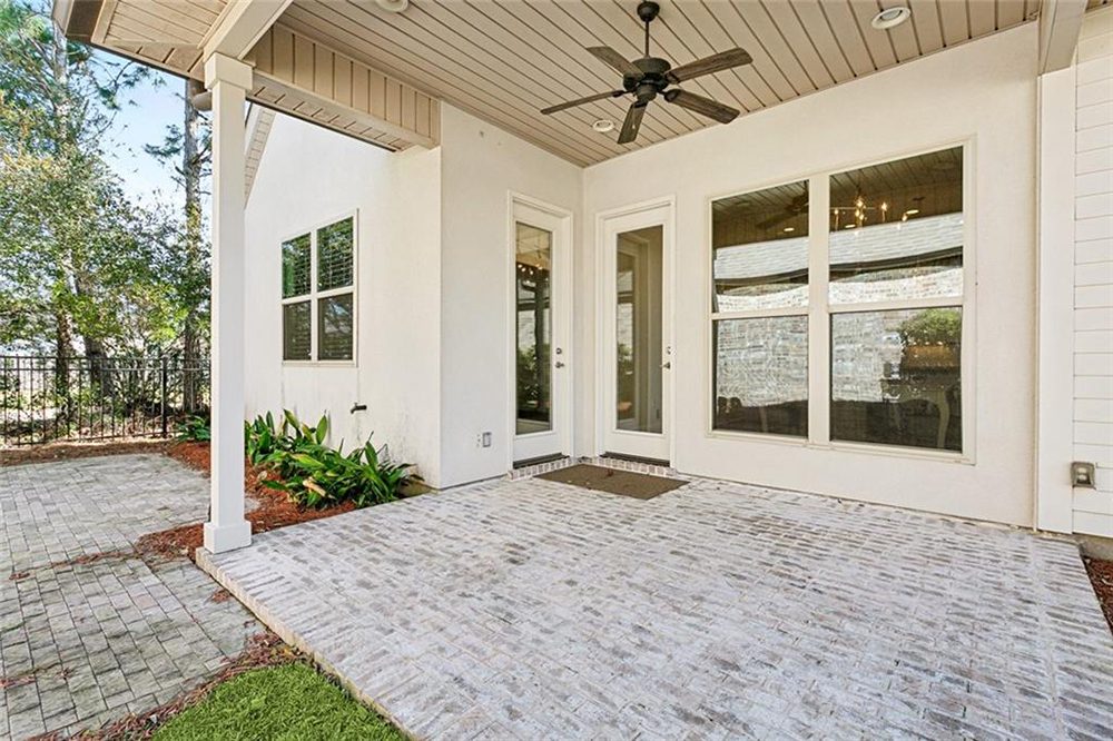 21-Outdoor Living Space 116 St. Calais Place