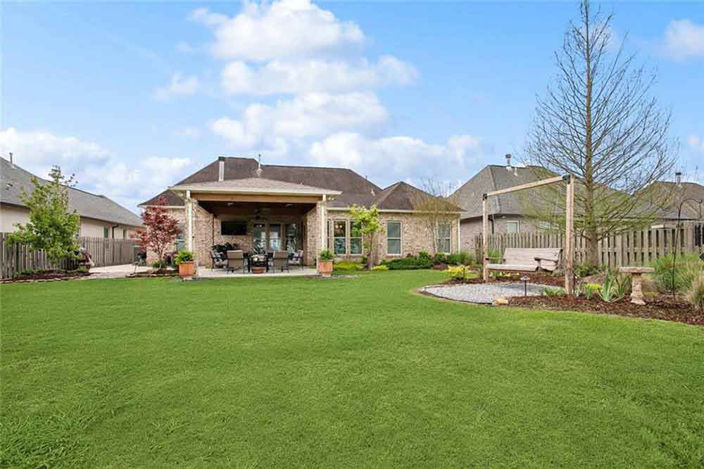 22-1092-Cypress-Crossing-Huge-Yard