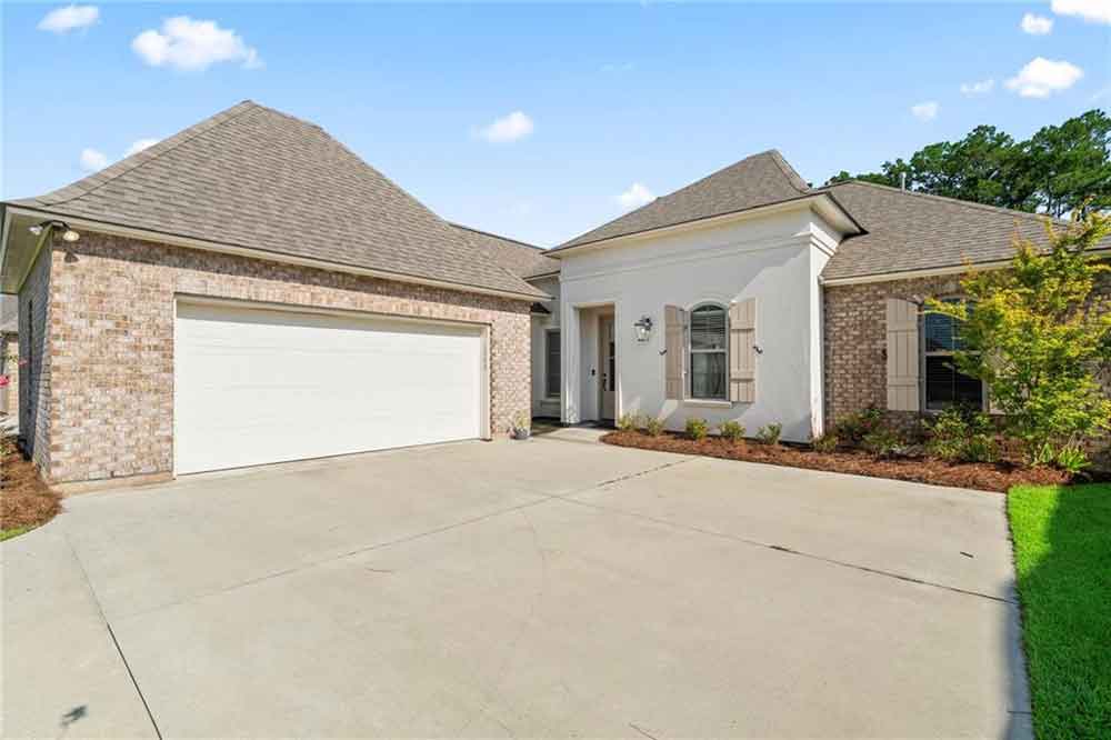 22-1336-Audubon-Pkwy.-Side-Entry-Garage