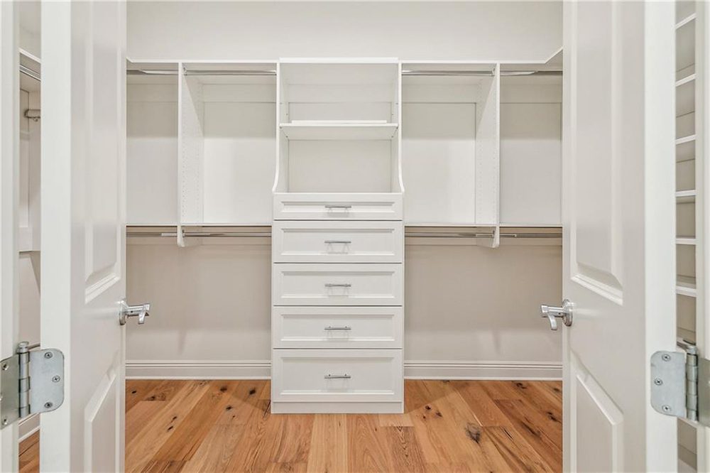 22-200 Merion Circle