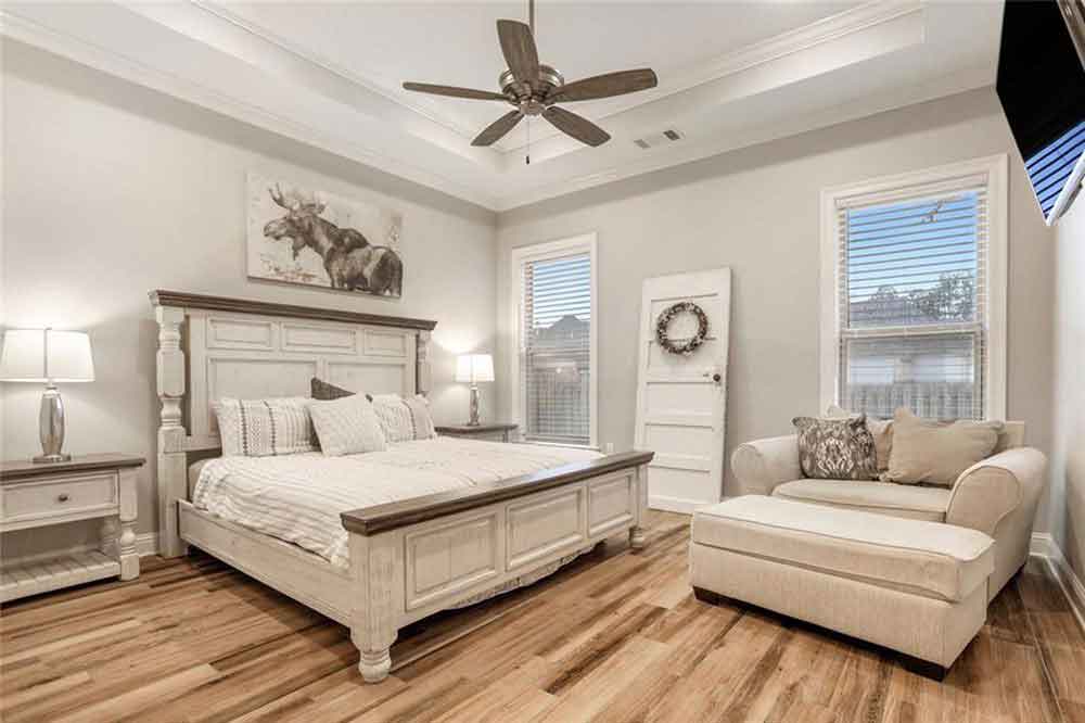 22-745-Grey-Heron-Master-Bedroom