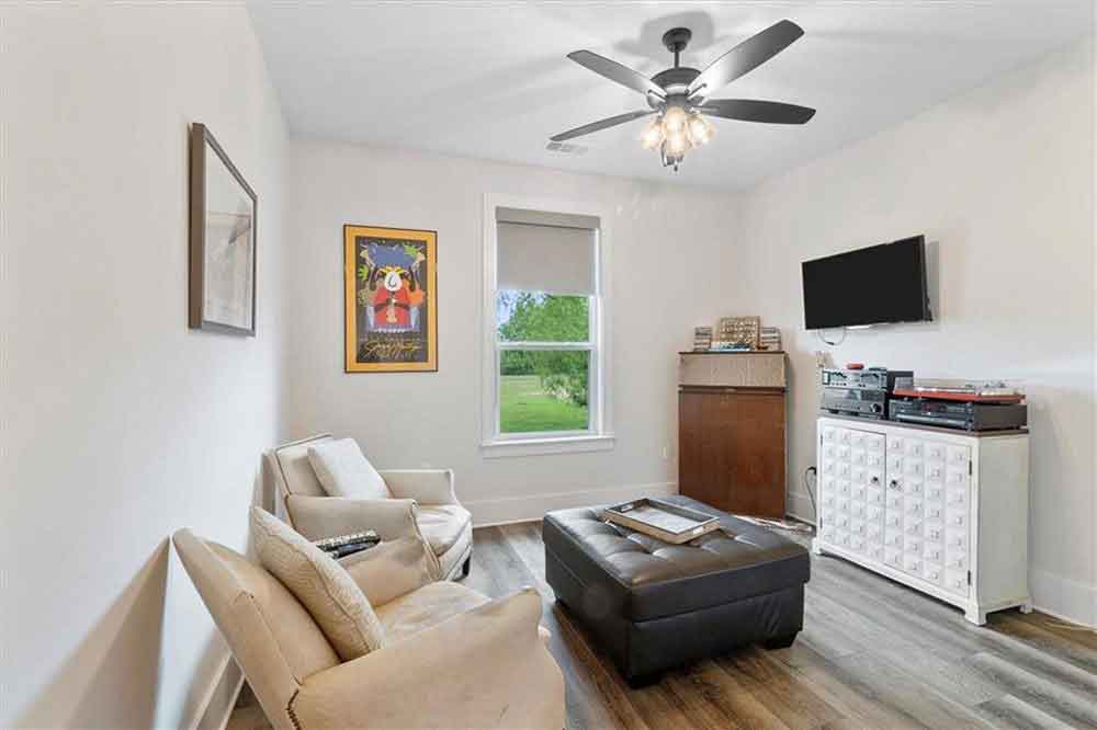 23-435-Bedico-Parkway-1