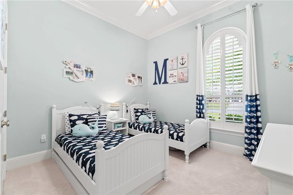 24-274 W. Longview Court