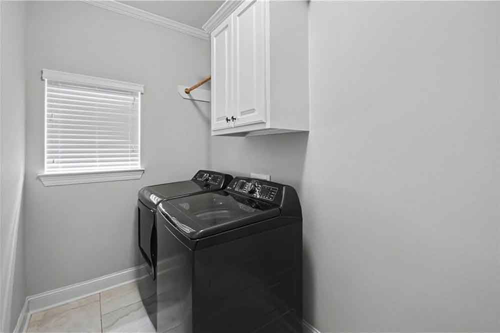 25-1233-Deer-Park-Ct-Laundry-Room