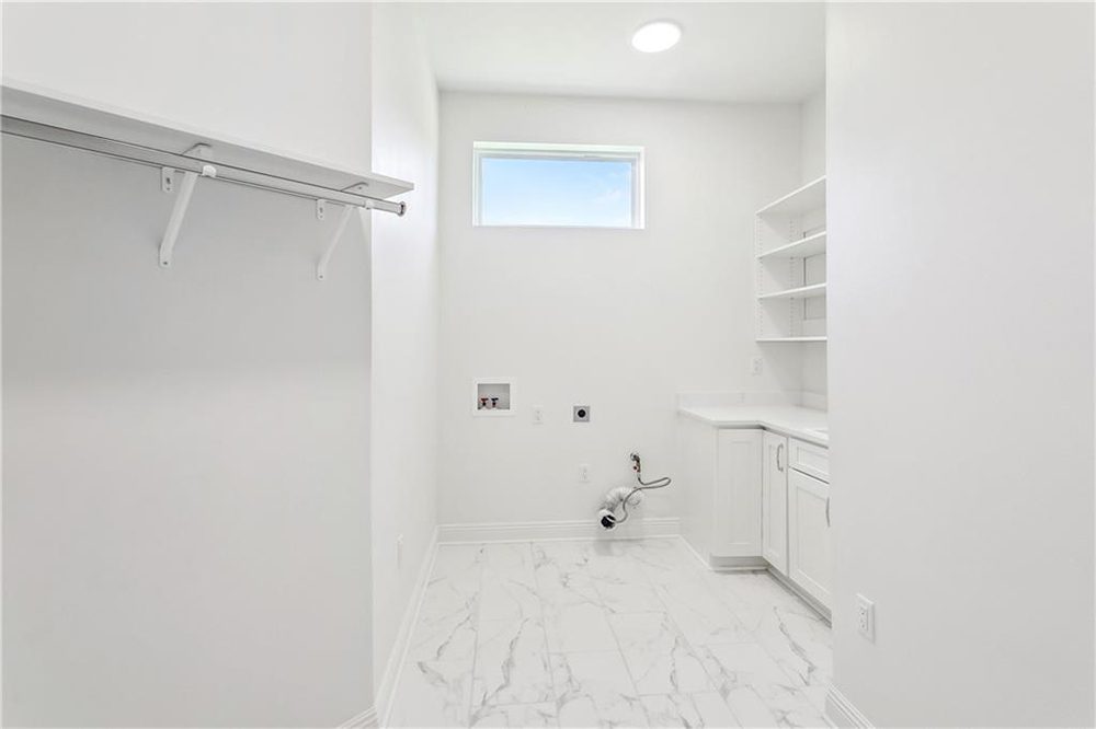 25-200 Merion Circle