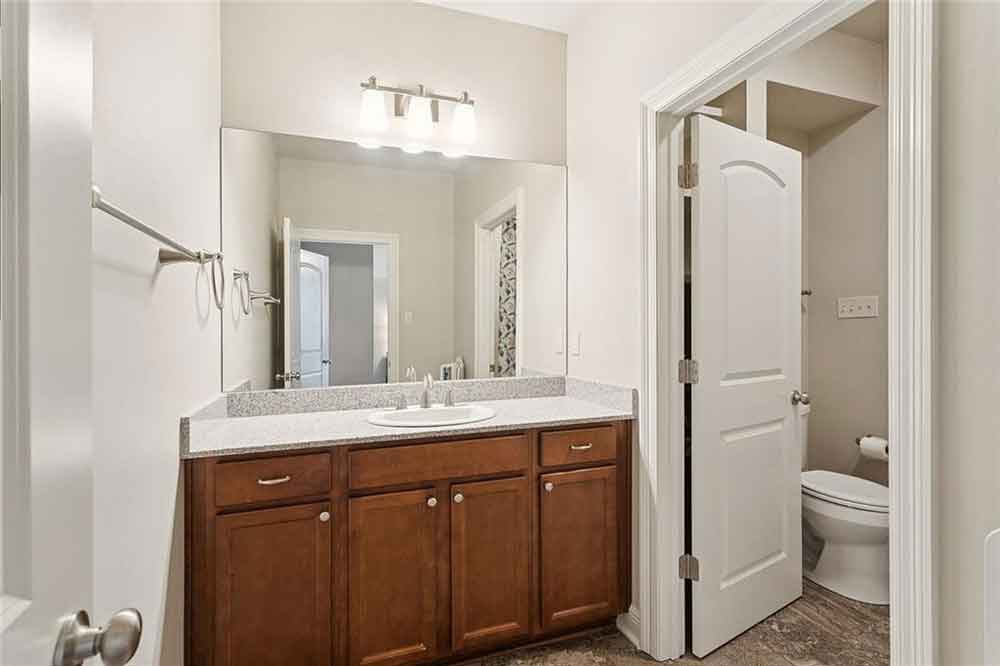 25-208-Merion-Circle-Secondary-Bathroom