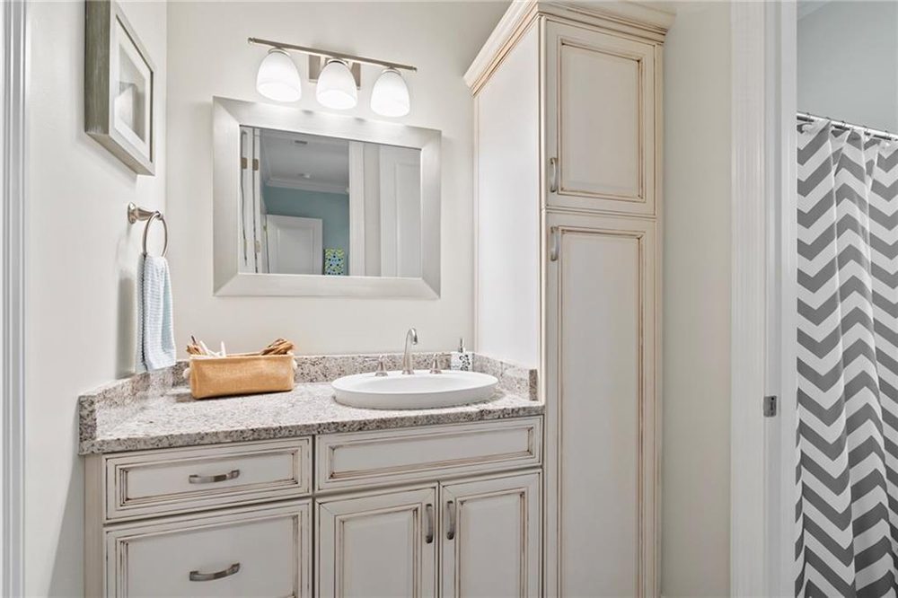 25-274 W. Longview Court