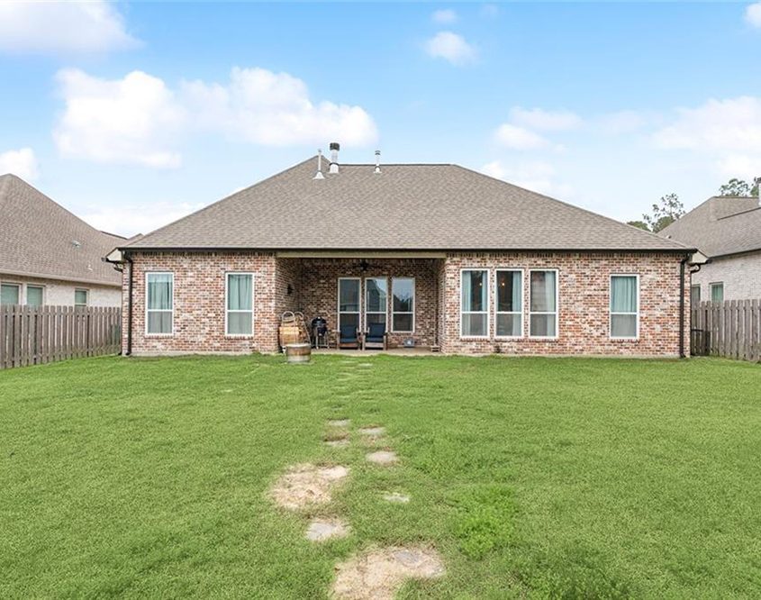 26-2060 Cypress Crossing Covered Patio