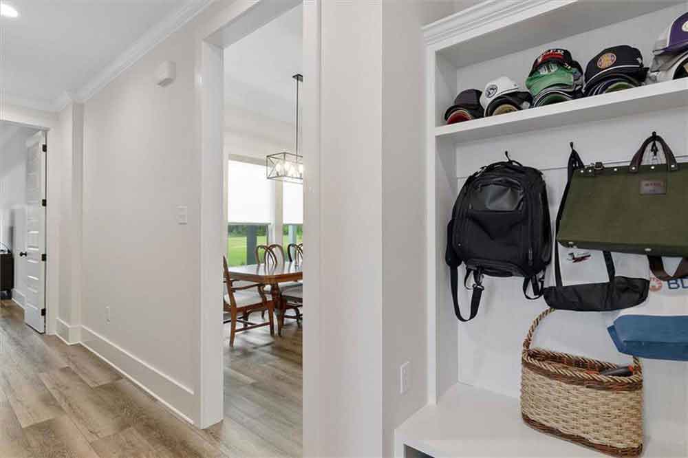 27-435-Bedico-Parkway-1