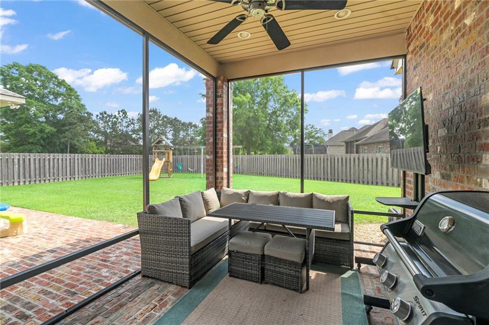 28-274 W. Longview Court