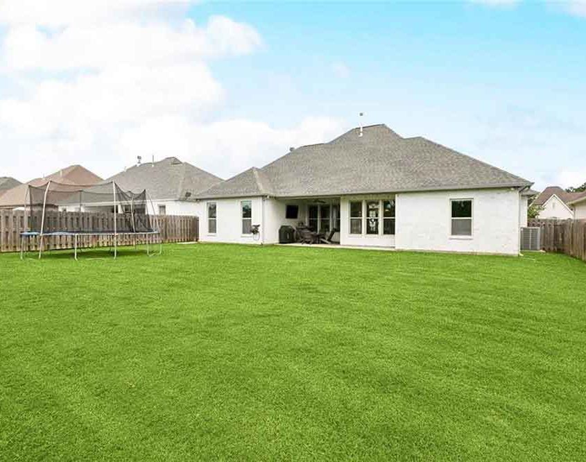 29-2040-CYPRESS-BEND-Lane-Fenced-Backyard