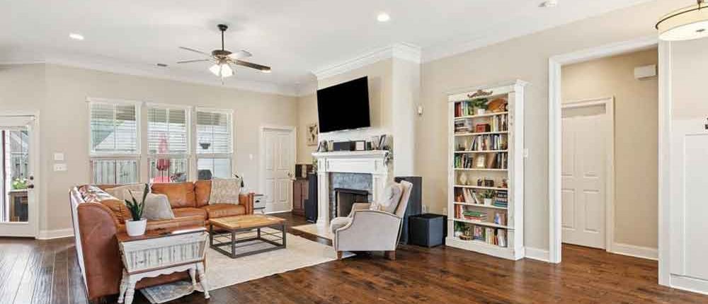 3-1277-Deer-Park-View-of-Living-Space