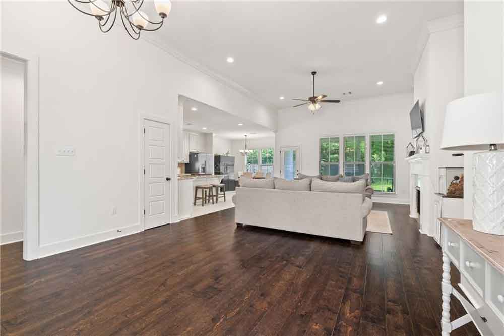 3-1336-Audubon-Pkwy.-Living-Overview